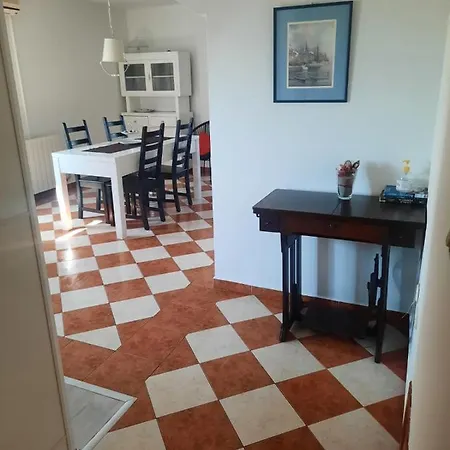 Apartman Ideal فونتانا